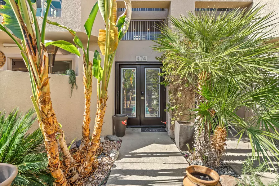 474 Village Square W SQ, Palm Springs, CA 92262