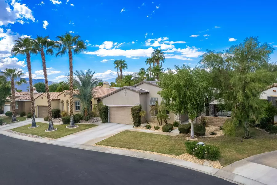 128 Shoreline DR, Rancho Mirage, CA 92270