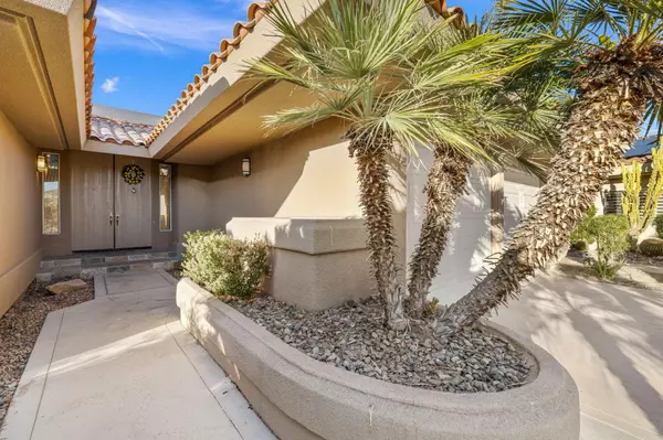 Rancho Mirage, CA 92270,206 Desert Lakes DR