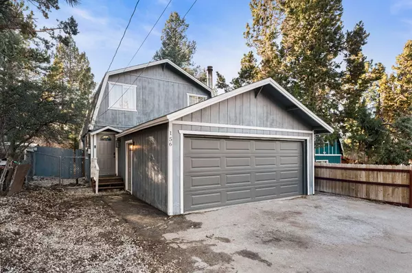 156 Victoria LN, Sugarloaf, CA 92386