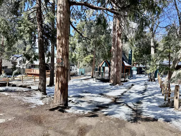 Idyllwild, CA 92549,52730 Sylvan WAY