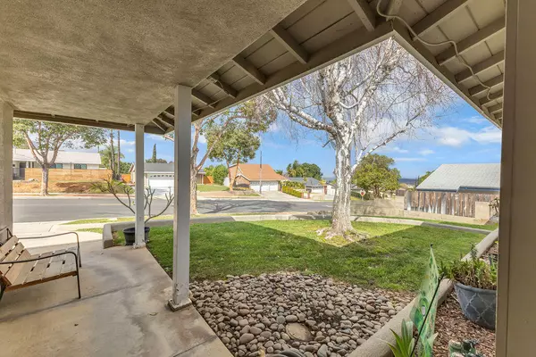 Corona, CA 92882,2345 Avenida Del VISTA