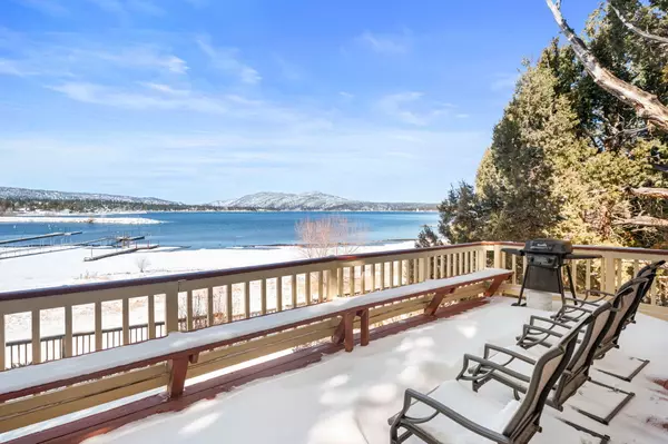 Big Bear Lake, CA 92315,158 S Eagle DR