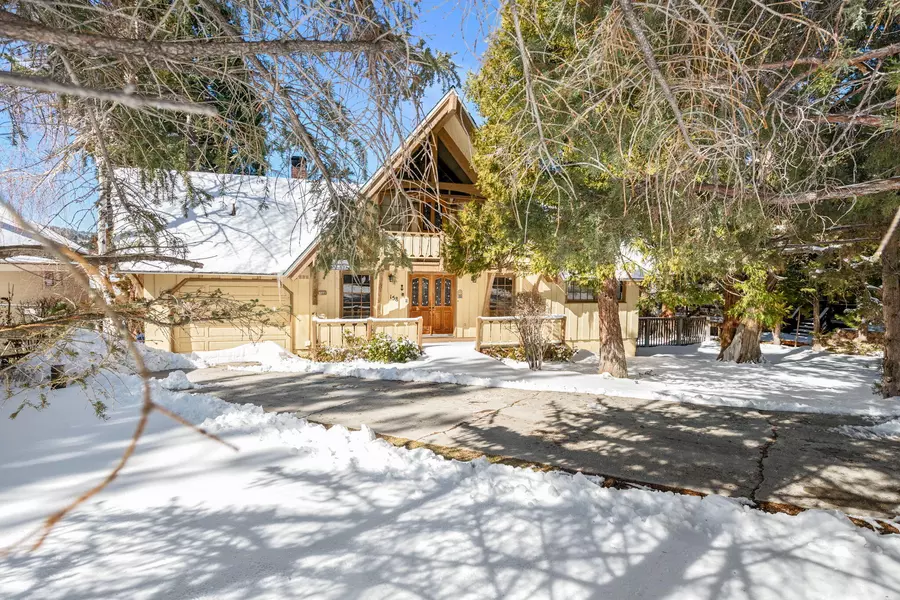 158 S Eagle DR, Big Bear Lake, CA 92315