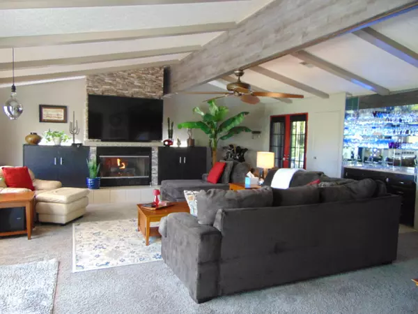 Palm Desert, CA 92260,73450 Country Club DR #122