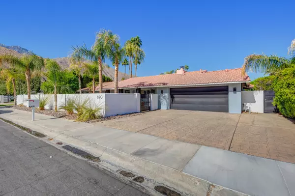 Palm Springs, CA 92264,690 E Sierra WAY