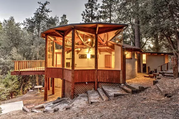 Idyllwild, CA 92549,55283 Pine Crest