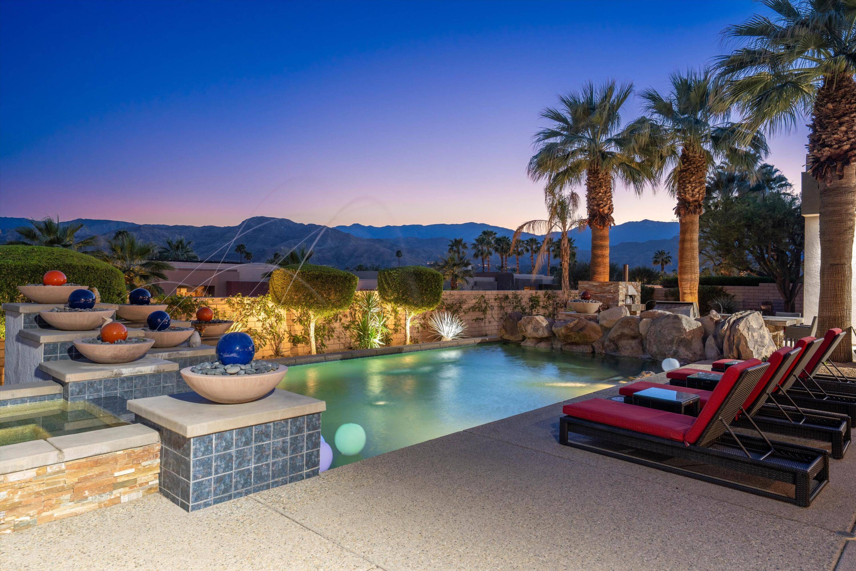 8 Ledgestone LN, Rancho Mirage, CA 92270