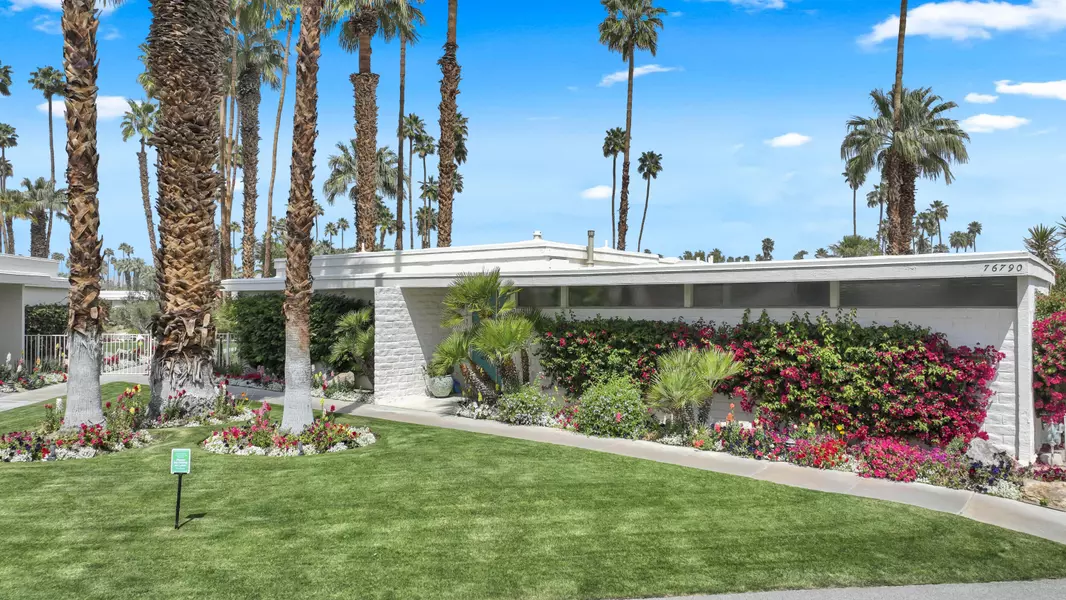 76790 Lark DR, Indian Wells, CA 92210