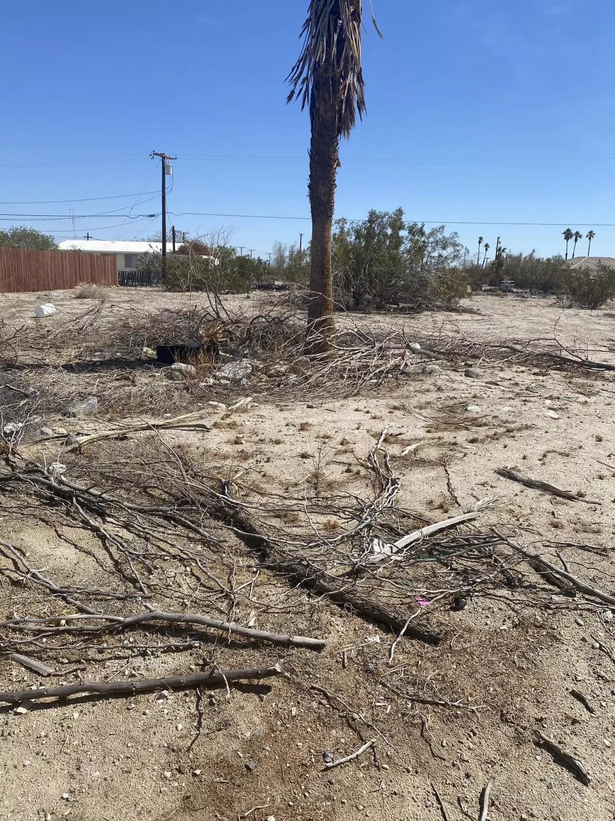 Thermal, CA 92274,2876 Cerritos AVE