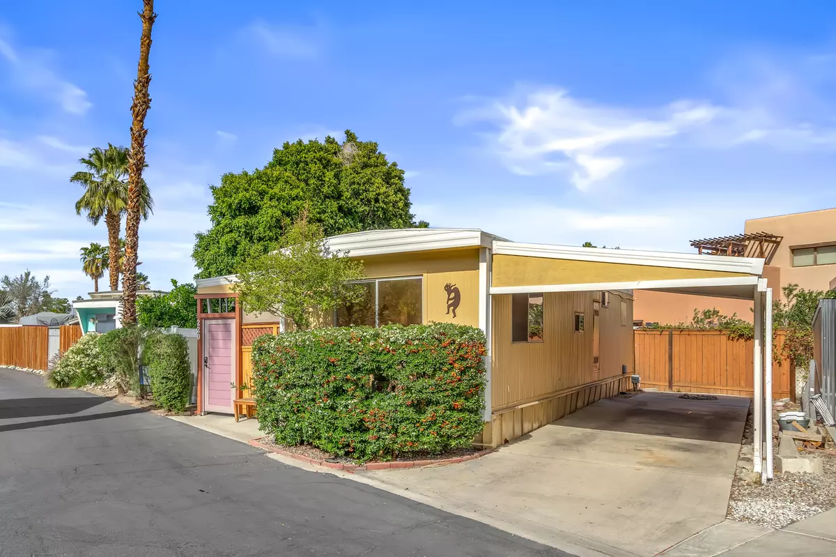 Palm Springs, CA 92264,220 Rain Cloud ST