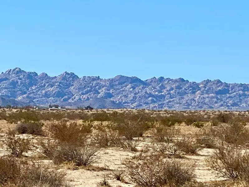 114 Desert Flower AVE, Twenty-nine Palms, CA 92277