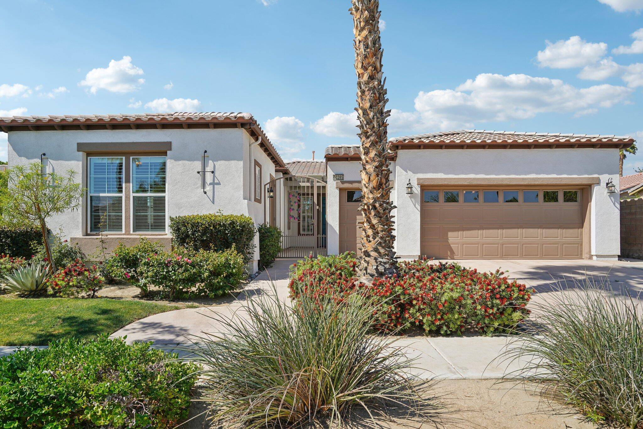 La Quinta, CA 92253,60285 Sweetshade LN