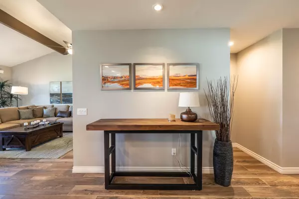 Palm Desert, CA 92211,76130 Honeysuckle DR