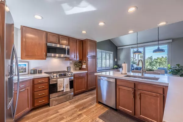 Palm Desert, CA 92211,76130 Honeysuckle DR