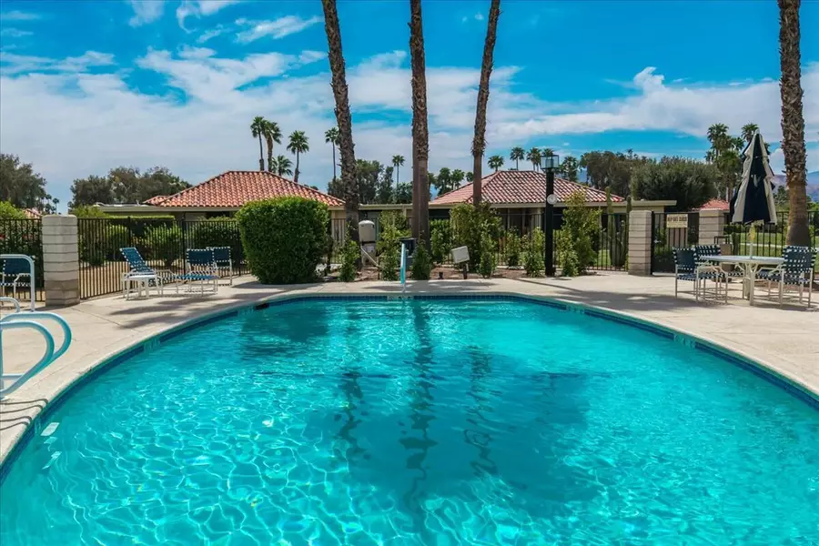 792 N Madrid CIR, Palm Springs, CA 92262