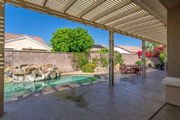 36411 Tallowood DR, Palm Desert, CA 92211