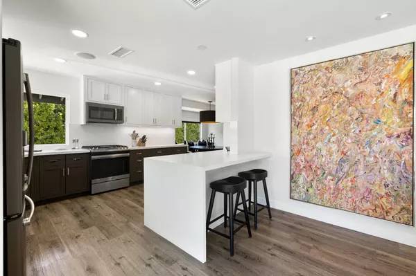 Palm Desert, CA 92260,72790 Deer Grass DR