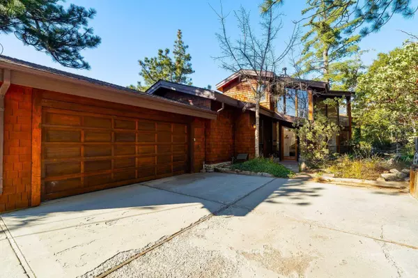 Idyllwild, CA 92549,26278 Crestview DR