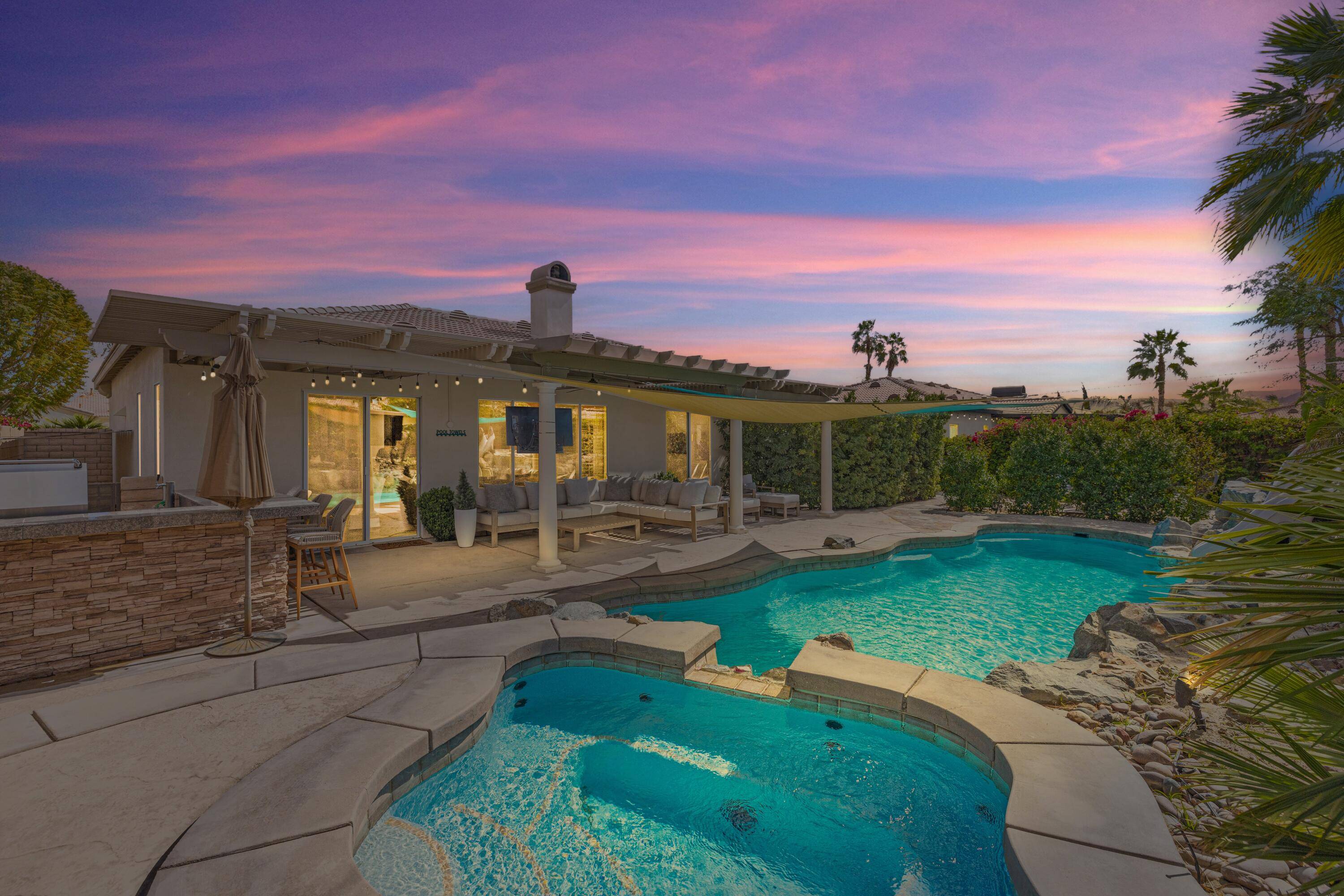 43653 Parkway Esplanade, La Quinta, CA 92253