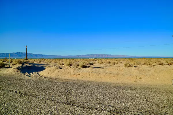 Thermal, CA 92274,2896 Crystal Lake AVE