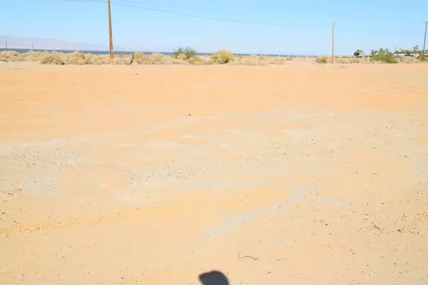 Thermal, CA 92274,2530 Treasure DR