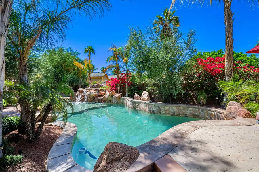 61188 Cactus Spring DR, La Quinta, CA 92253