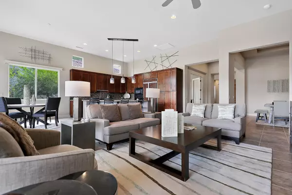 La Quinta, CA 92253,80220 Via Tesoro