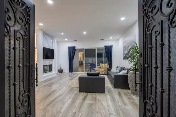 Rancho Mirage, CA 92270,6 Bristol CT