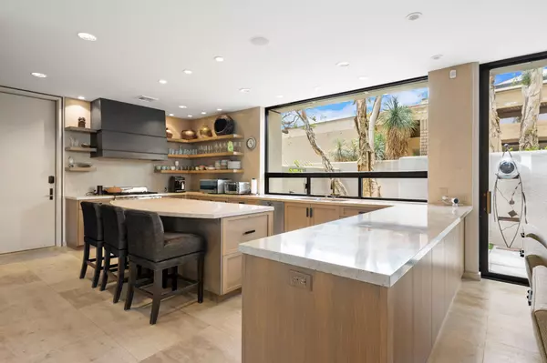 Indian Wells, CA 92210,74624 Palo Verde DR