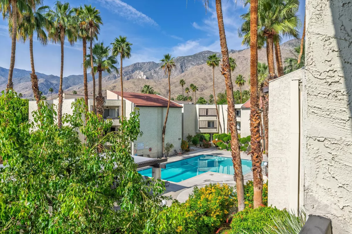Palm Springs, CA 92264,1552 S Camino Real #330