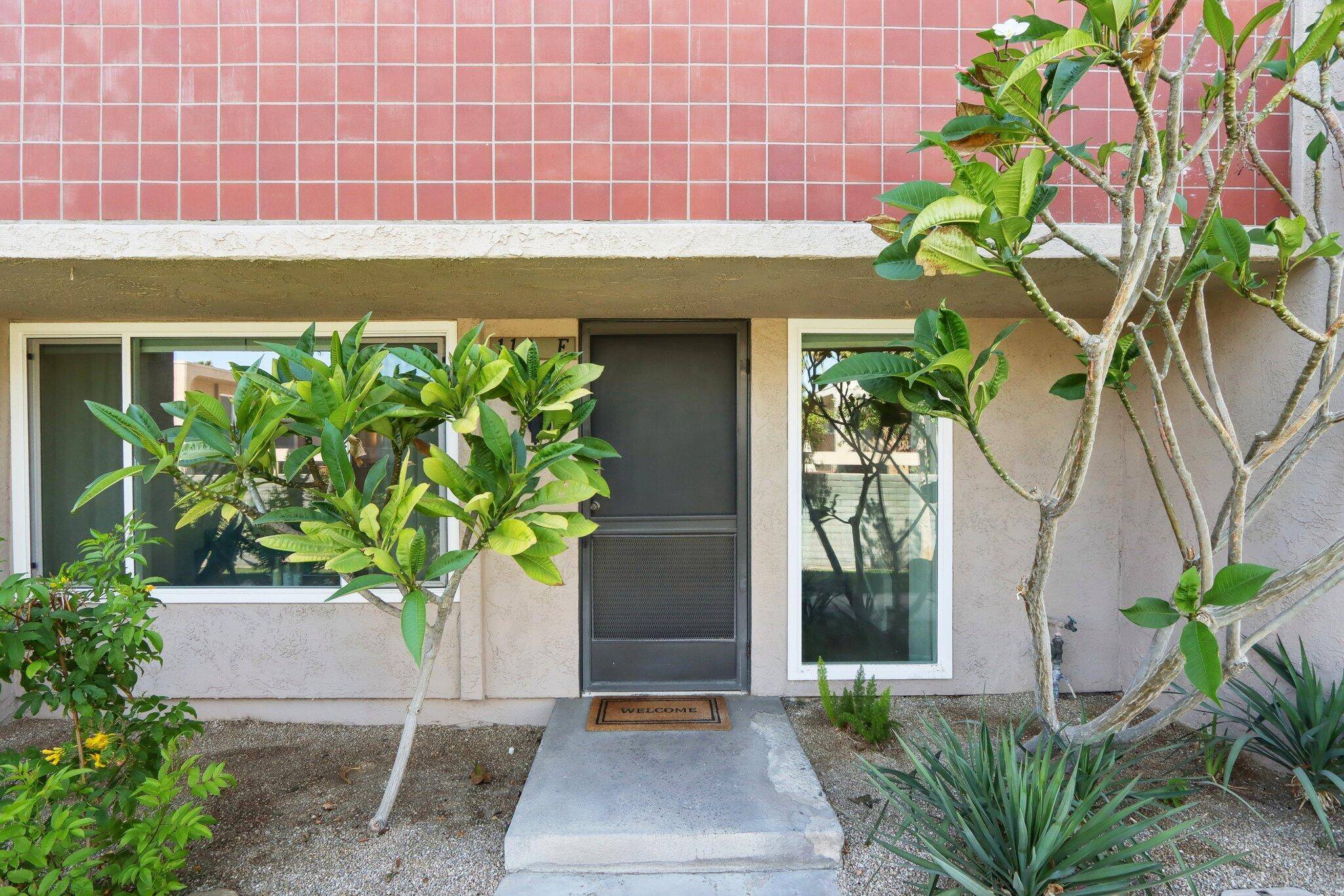Palm Springs, CA 92262,110 E Via Escuela #E
