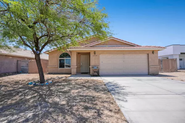 1229 Roselle AVE, Thermal, CA 92274