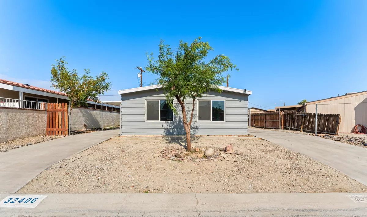 Thousand Palms, CA 92276,32406 Hopi CIR