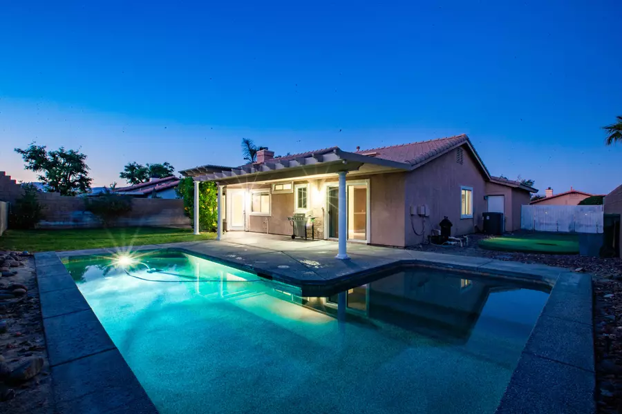 44335 Monticello AVE, La Quinta, CA 92253