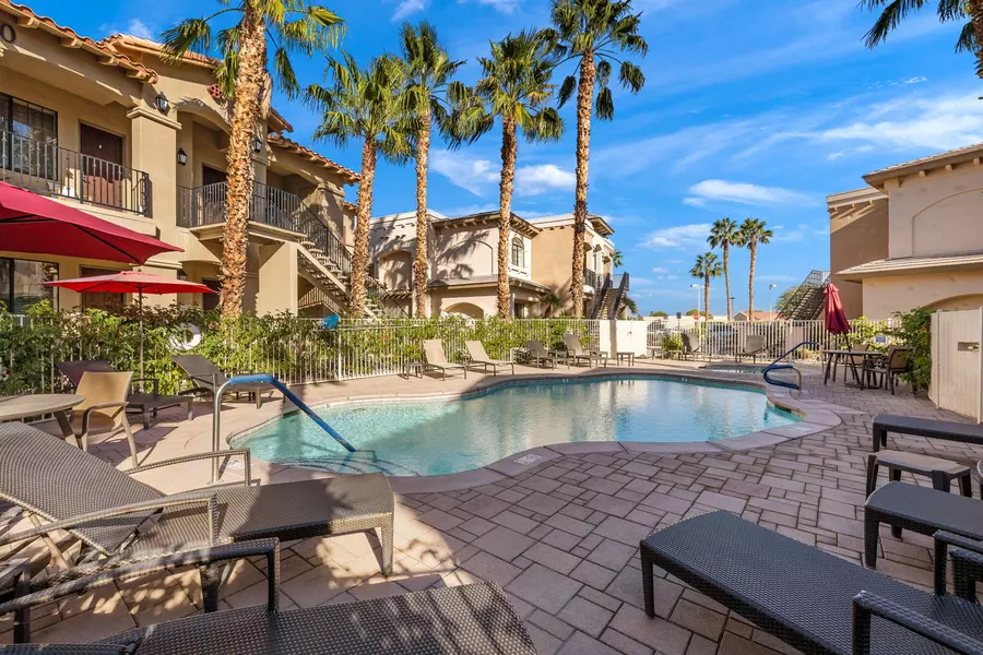 50590 Santa Rosa PLZ #1, La Quinta, CA 92253