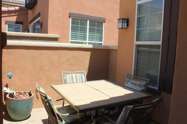 La Quinta, CA 92253,52082 Rosewood LN