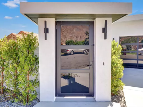 La Quinta, CA 92253,52120 Avenida Alvarado