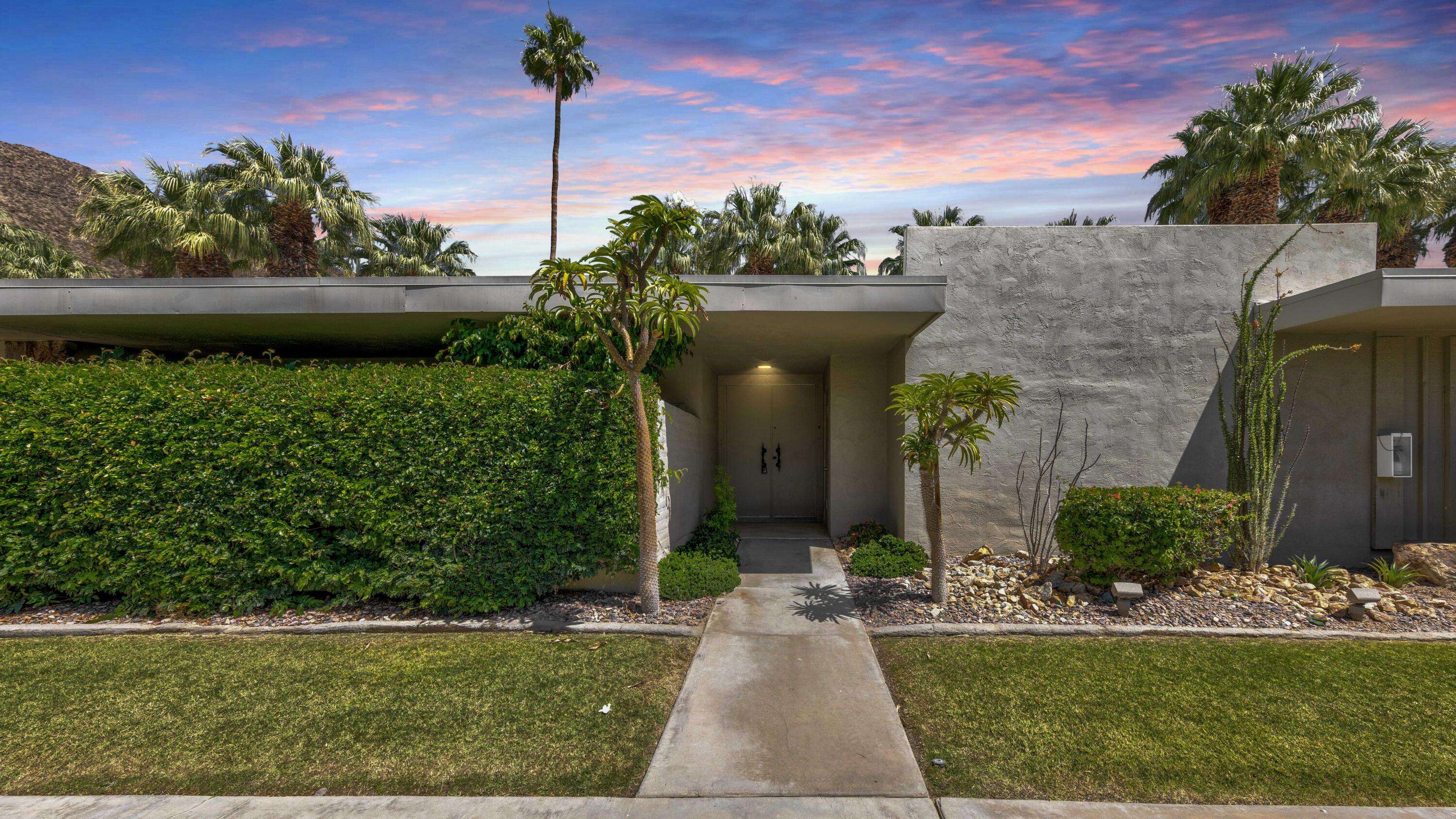555 W Baristo RD ##6, Palm Springs, CA 92262