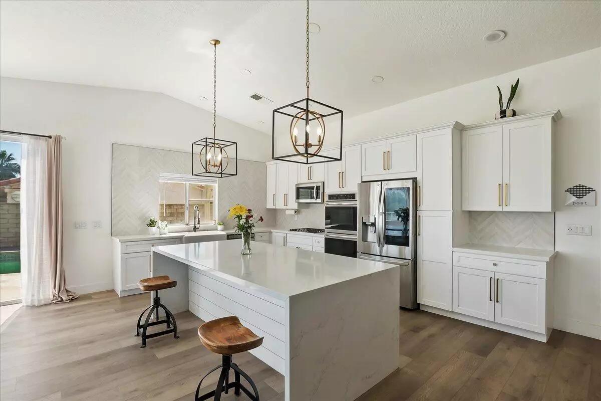 Indio, CA 92201,82210 Vandenberg DR