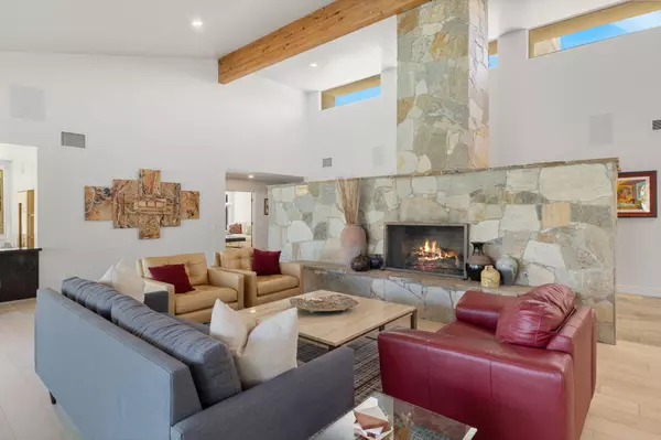 Palm Desert, CA 92260,49260 Sunrose LN