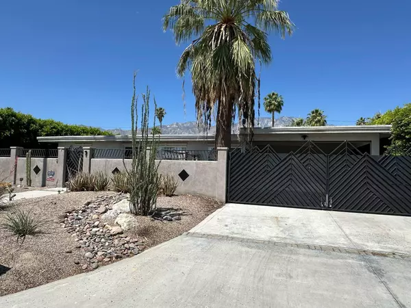 Palm Springs, CA 92264,725 S Mountain View DR