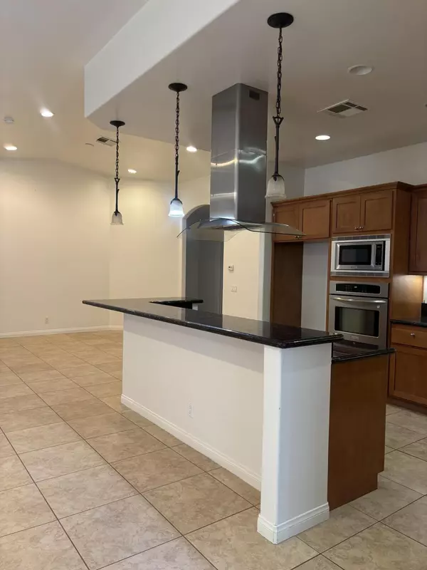 La Quinta, CA 92253,53540 Avenida Rubio
