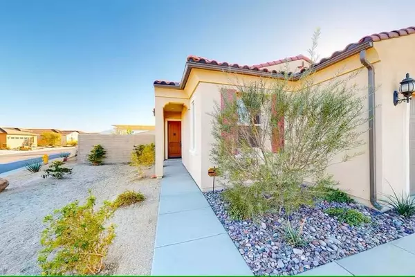 Rancho Mirage, CA 92270,23 Vintage