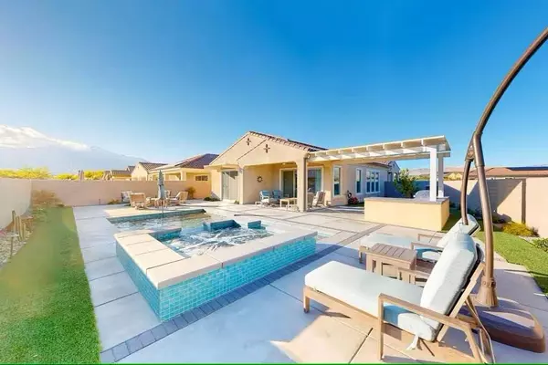 Rancho Mirage, CA 92270,23 Vintage