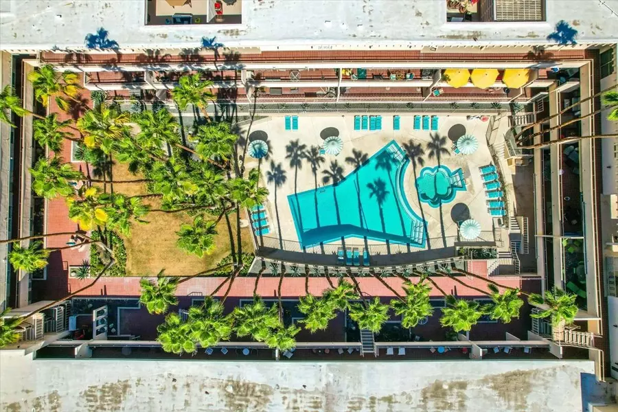277 E Alejo RD #101, Palm Springs, CA 92262