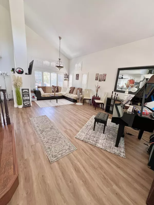 Corona, CA 92878,2151 Bowdoin Street Corona, Ca ST