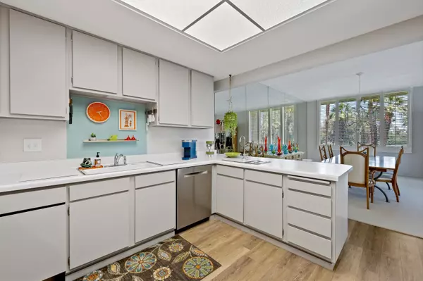 Rancho Mirage, CA 92270,900 Island DR #301