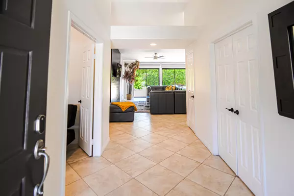 Palm Desert, CA 92260,74830 Waring CT