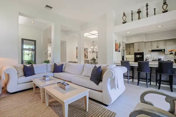 371 Indian Ridge DR, Palm Desert, CA 92211